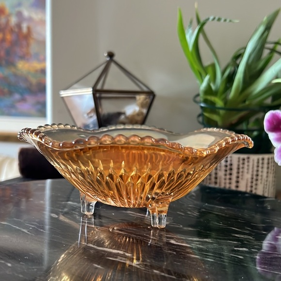 Vintage Jeannette Glass Anniversary Iridescent Footed Marigold Carnival Bowl - Picture 8 of 12